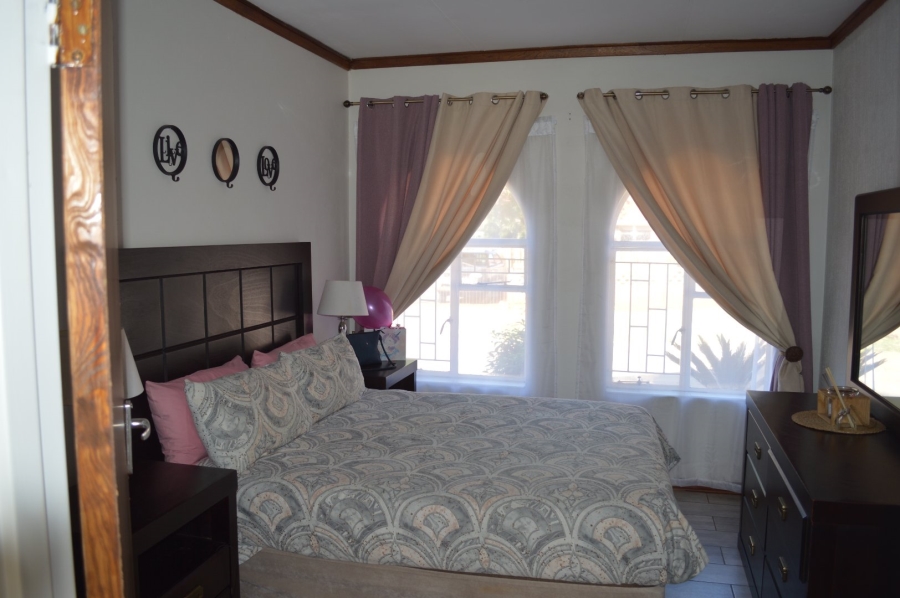 To Let 4 Bedroom Property for Rent in Doringkruin North West